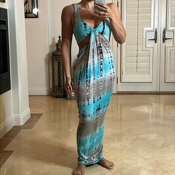 Fashion Nova Dresses & Skirts - 💕Gorgeous dress 💕